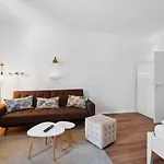 Arbio I Cozy Apartment Near Ku\'Damm With Parking