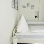2-Zimmer Apartment Am Maybachufer