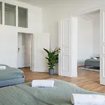 Riesiges Apartment Nahe Kudamm Sehr Schoener Altbau 123M2 Gross 12 Gaeste