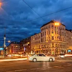 A Stylish Apartment In The Center Of True Berlin