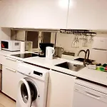 Apartment With Parking In Berlin 11