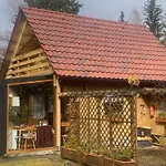Holzhaus Mit Direktem Wasserzugang In Berlin-Koepenick