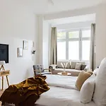 165M2 Downtown Family Suite 5Br, 3Bath, Kids Room, 11Min Alexanderplatz