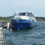 Gretha Van Holland Hotelschiff Berlin Mitte