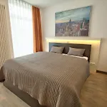 6Rooms