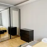 Prime Comfort Apartment With Balcony & Free Parking