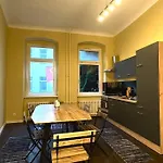 Schoenes Grosses Apartment Im Zentrum Berlins