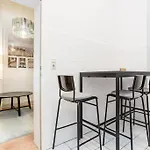 Newly Furnished Apartment For Up To 6 People