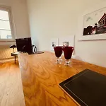 Berlin Home Central Bright Quiet