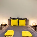 Spacious Two Br Plus Ac Plus Selfcheckin