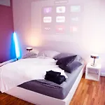 Huge Apartment With Home Cinema And Kitchen In Friedrichshain