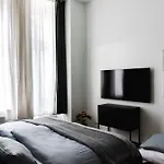 Exklusive Luxus-Unterkunft In Berlin Mitte: 2 Apartments, 130M², Designer-Moebel, Co2 Neutrale Reinigung