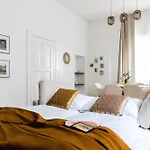 Exklusive Luxus-Unterkunft In Berlin Mitte: 2 Apartments, 130M², Designer-Moebel, Co2 Neutrale Reinigung