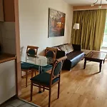 Topdomizil Apartments Checkpoint Plaza