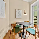 Stylish 120Sqm Appartment In Berlin-Mitte