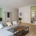 Spacious Family Apartment With 2 Bedrooms
