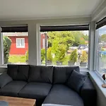 Bungalow Direkt Am See - Toilette Und Dusche In Separatem Gebaeude