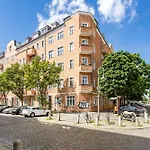 The Malmoeer, 1 Bed Room With Lovely Terrace Up To 2