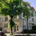 Big Family Apartment Berlin Treptower Park