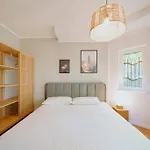 Parklounge Apartment In Historic Villa