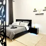 Holidayhome Apartments I Spacious 130Qm Apartment Near Berlins Top Sights