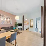 Apartment Uthman Berlin-Neukoelln