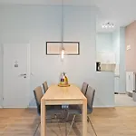 Apartment Uthman Berlin-Neukoelln