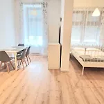Green Apartment Studio L30 Neukoelln