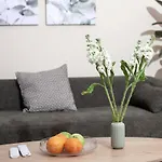 Berlin Hautnah! Designer-Apartment An Der Spree