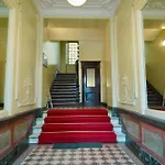 Hotel Pension Bernstein Am Kurfuerstendamm