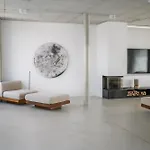 Carlotta Apartments