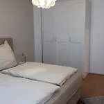 Modernes Ferienapartment In Berlin-Neukoelln
