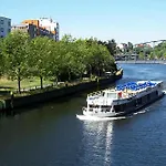 Stylische Ferienwohnung Mit Suedbalkon In Messenaehe