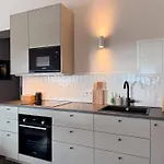 Schoenhaus Prenzlauer Berg - Grosszuegiges Design-Apartment