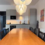Schoenhaus Prenzlauer Berg - Grosszuegiges Design-Apartment