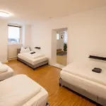 100Qm2, Superior Suite, 8 Beds, Rain Shower