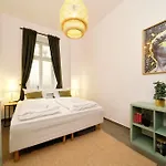 Staywell - Geraeumige Wohnung Naehe Bergmannkiez