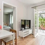 Urban-Oasis: Zentral, Ruhig, Neu!
