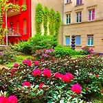 Prenzlauer Berg, Cozy Ground Floor Apartment