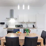 Modern Apartment In The Luxury Complex Marthashof