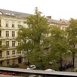 Apartment Uhlandstr. 195