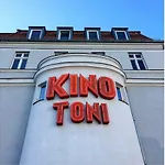 Appartement Ueber Dem Kino Toni