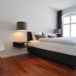 Homage Design Apartments