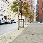 Hotel Arena Rooms - Berlin Mitte