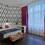 Hotel 38