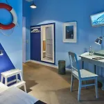 Hotel 38