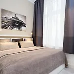 The Lohmeyerstr Vh Links, 2 Bedroom Up To 5 People
