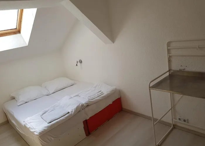 Studio Apartments Oranien Burger Tor