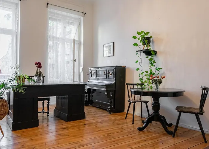 Boutique Altbau Apartment Wedding