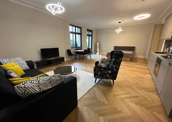 Luxpur